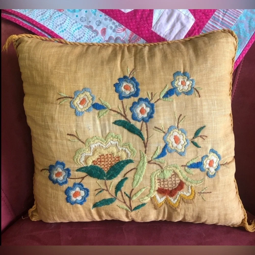 Vintage Handmade Crewel Floral Embroidered Accent Pillow Size 17.5” x 16”